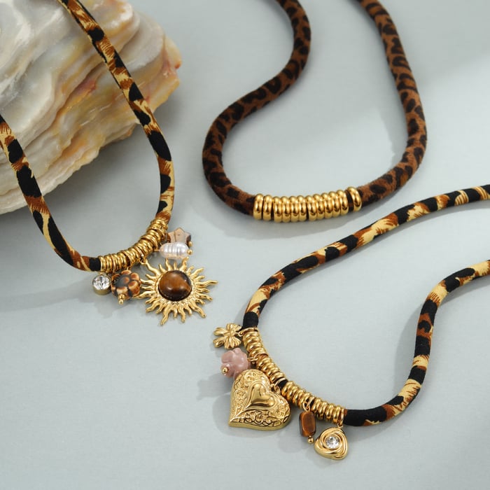 1 Stück luxuriöse Halsketten mit Anhänger aus Edelstahl mit Blumen-, Herz- und Sonnenmotiv im Leopardenmuster für Damen h5Bild2