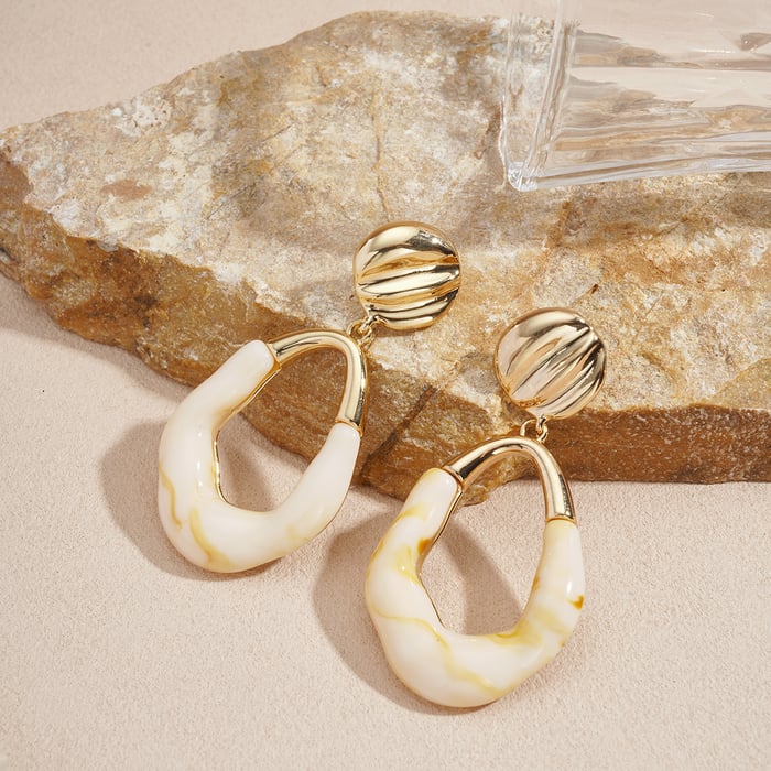 1 Pair Irregular Shape Resin Drop Earrings h5Picture4