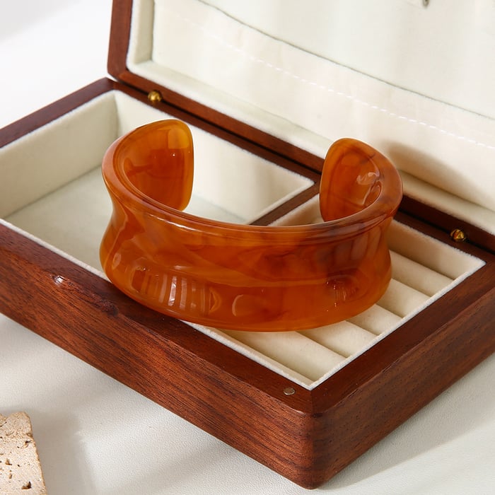 1 Piece Casual Gradient Color Resin Women's Cuff Bracelets Picture4
