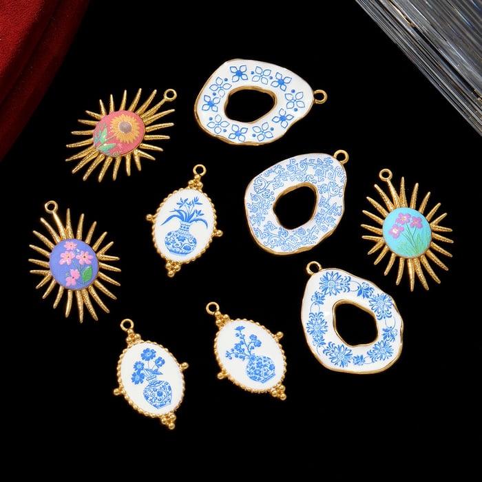 1 Piece Blue&White Porcelain Pattern Stainless Steel Women's Pendants h5Picture4