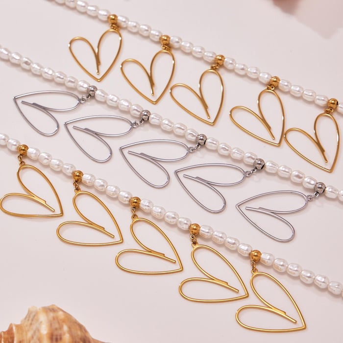 1 Piece Elegant Heart Hollowed-out Stainless Steel Gold Color Women's Pendant Necklaces h5Picture4