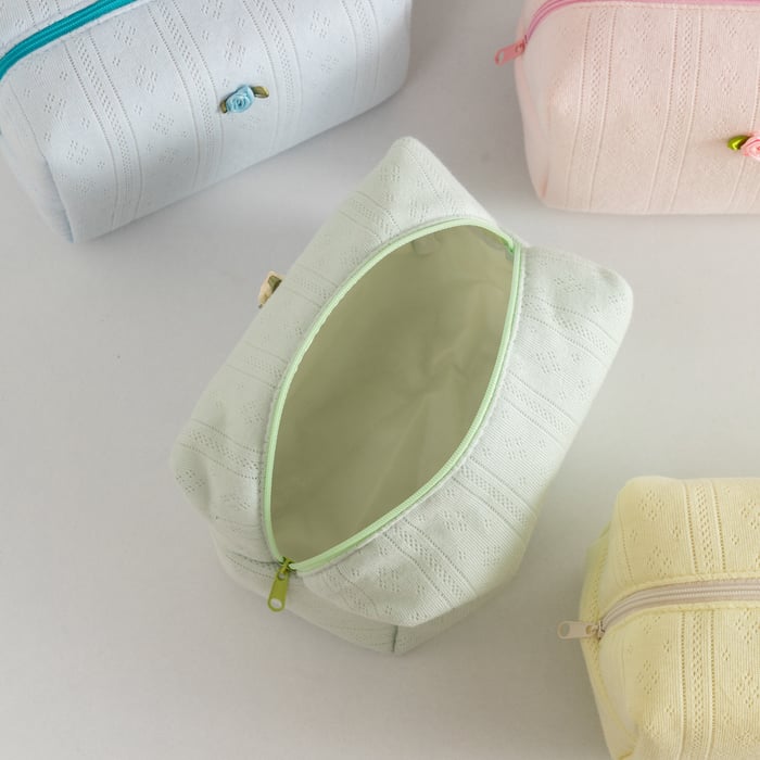1 Piece Sweet Flower Polyester Makeup Bag Picture4