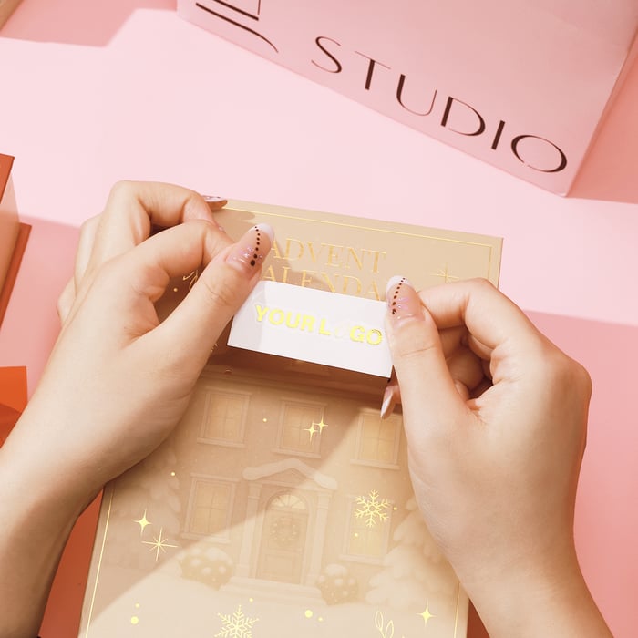 Customize LOGO Golden Hot Stamping Process  Crystal Label Transfer Sticker h5Picture4