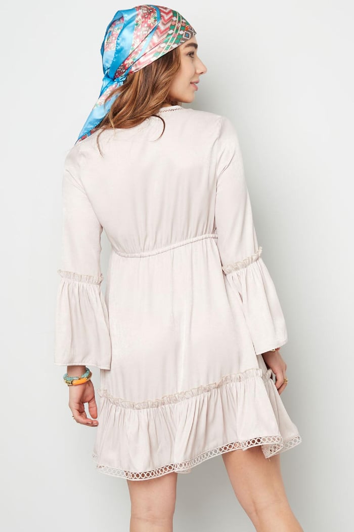 Kleid mit Rüschen Beige S h5Bild6