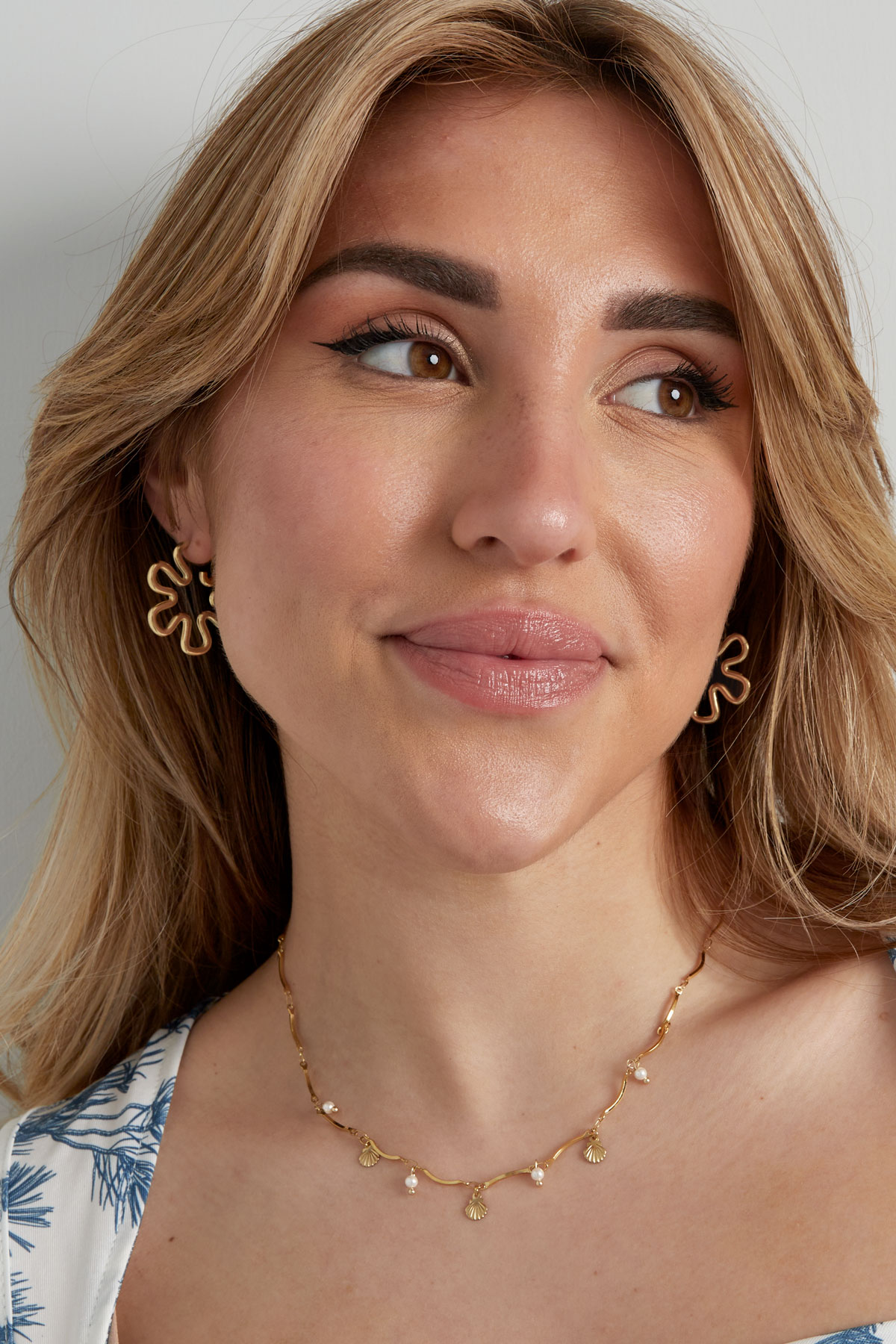 hippie flower earrings