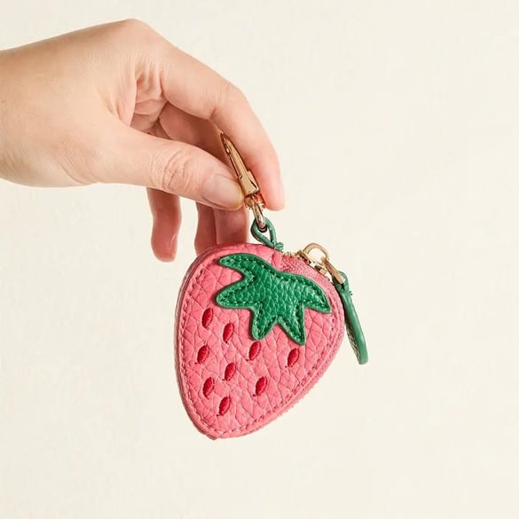 Süßes Mini-Münztäschchen in Erdbeerform für Taschenanhänger