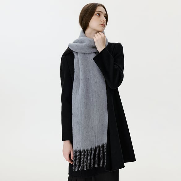 1 Piece Wool & Polyester Tassel Color-blocked Winter Scarf 2