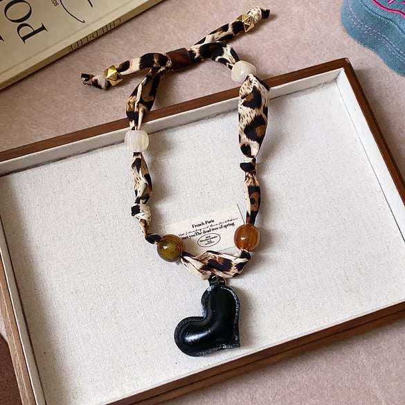 1 Piece Ethnic Retro Leopard Acrylic Pendant Necklace 2