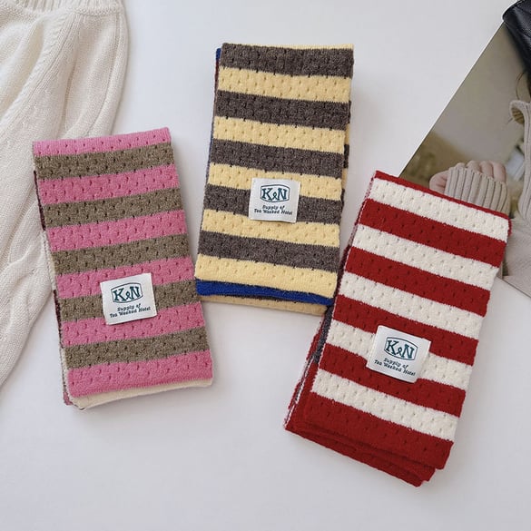 1 Stück gestreifter Strickschal mit Farbblockierung 2
