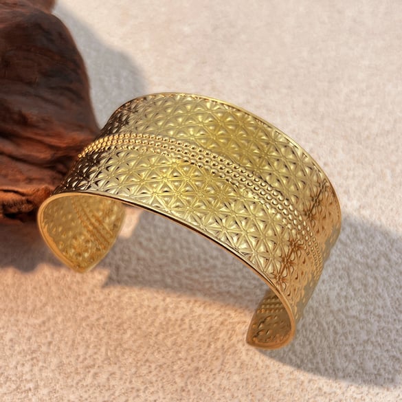 1 Stück Armreif aus goldfarbenem Edelstahl 2