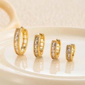 1 Piece Simple Series Classic Geometric Copper Gold Color Material Zircon Women's Hoop Earrings h5 Picture2