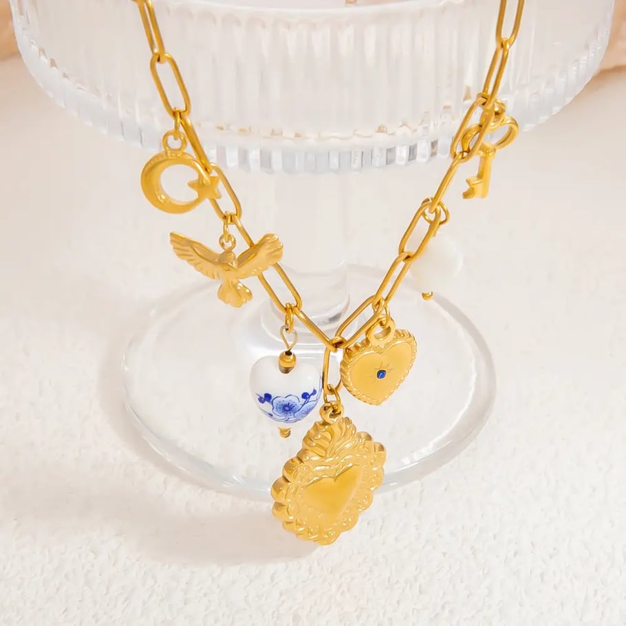 Collier avec pendentif en forme de cœur élégant en acier inoxydable couleur or pour femme, série romantique, 1 pièce 
