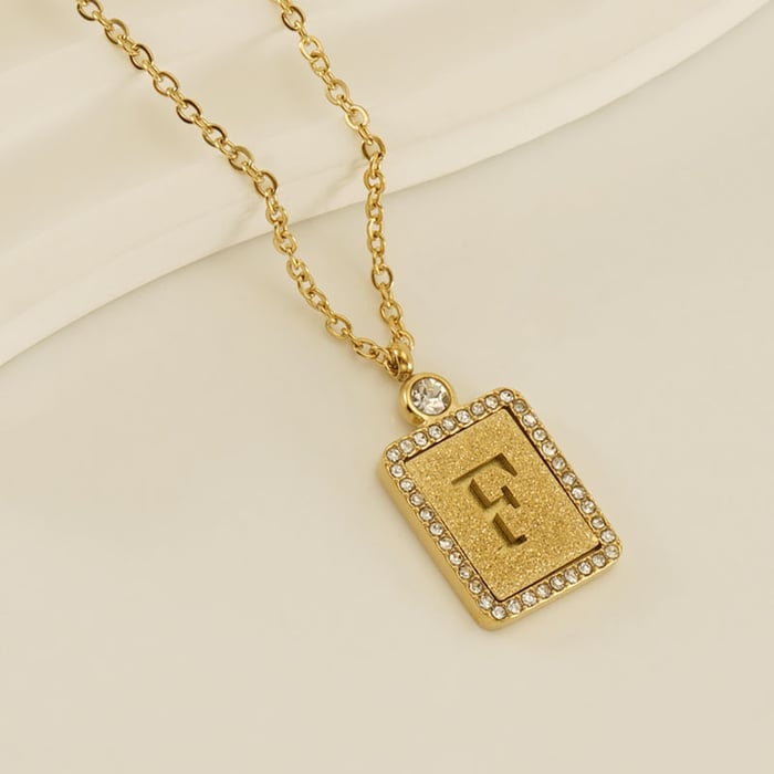 1 pezzo di collana con ciondolo a forma di lettera F semplice serie dorata da donna 