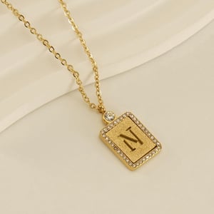 1 pezzo di collana con ciondolo a forma di lettera N semplice serie dorata da donna h5 