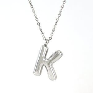 1 pezzo classico serie moderna lettera K in acciaio inossidabile color argento collane con ciondolo da donna h5 