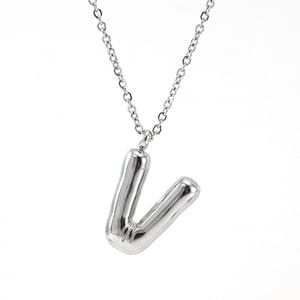 1 pezzo serie classica moderna lettera V in acciaio inossidabile color argento collane con ciondolo da donna h5 