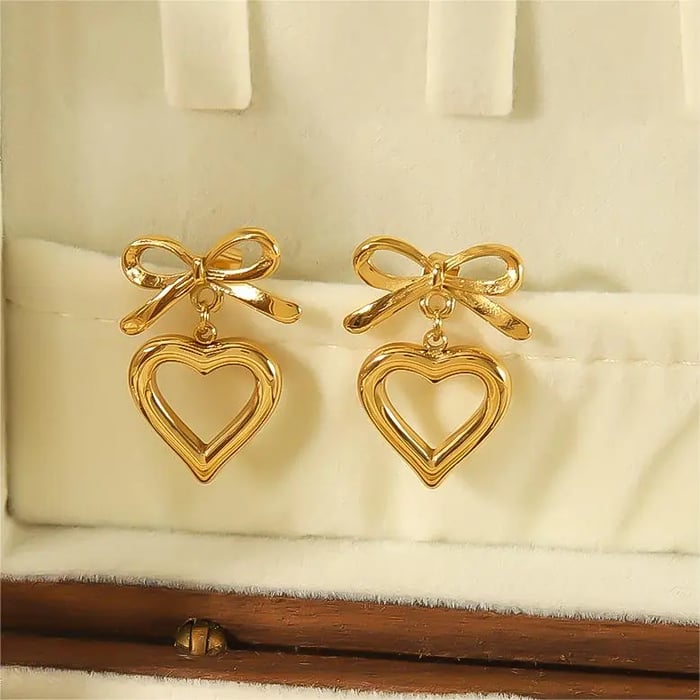 1 Pair Simple  Classic Style Heart Bowknot Shape Stainless Steel  Gold Color Women's Stud Earrings Picture2