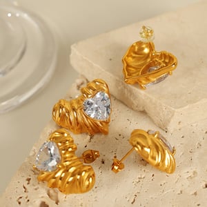 1 Pair Simple Series Retro Heart Stainless Steel  Gold Color Zircon Women's Stud Earrings h5 Picture2