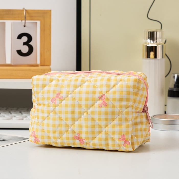 1 Piece Chic Plaid Bowknot Portable Large Capacity With Random Printing Design Women's Quilted Cosmetic Bags 