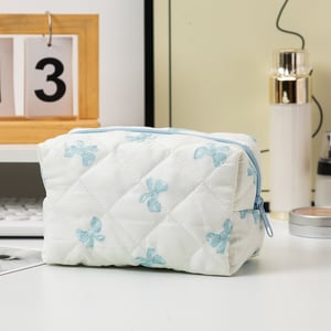 1 Piece Chic Plaid Bowknot Portable Large Capacity With Random Printing Design Women's Quilted Cosmetic Bags h5 