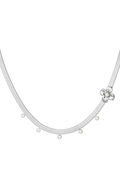 flat chunky necklace with flower pendant h5 