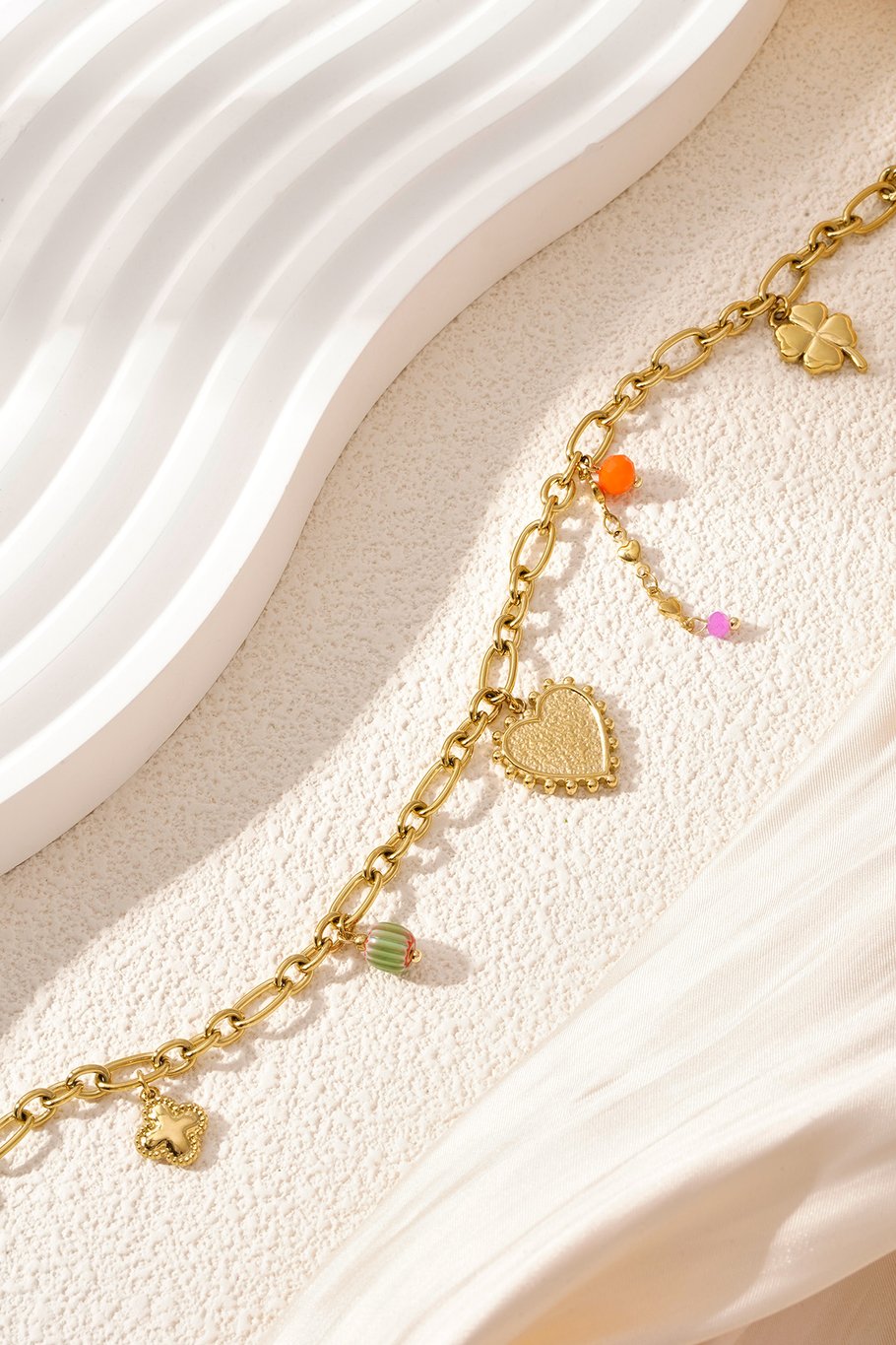 Golden Vibes Necklace - Gold Color Picture5
