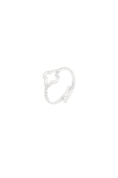 twisted ring with clover h5 