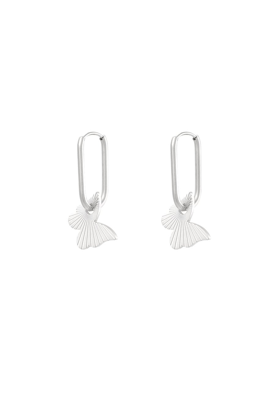 elongated earrings with butterfly 