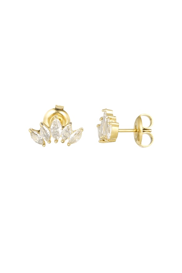 studs with five diamonds 2