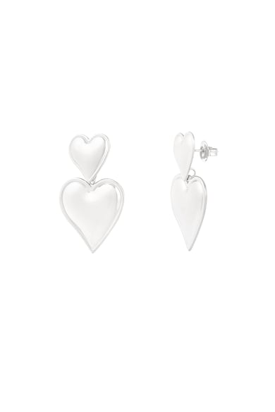 earrings looking good h5 