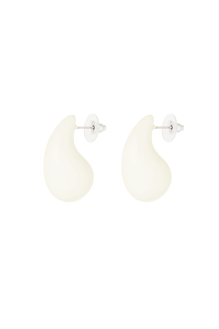 stylish drop earrings 