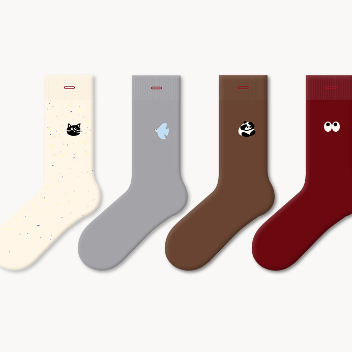 1 Paar einfache Wadensocken aus Baumwolle mit Cartoon-Stickerei Bild2