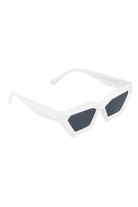 Angular sunglasses - white