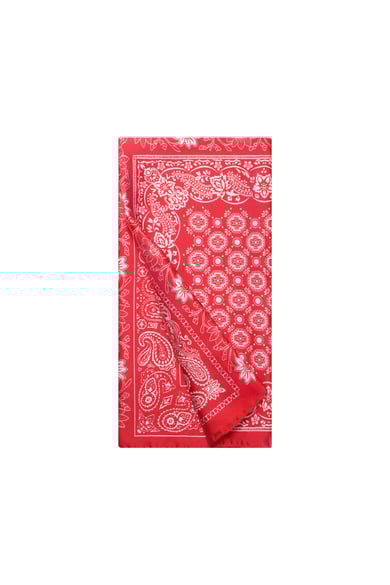 Écharpe rouge h5 Image2