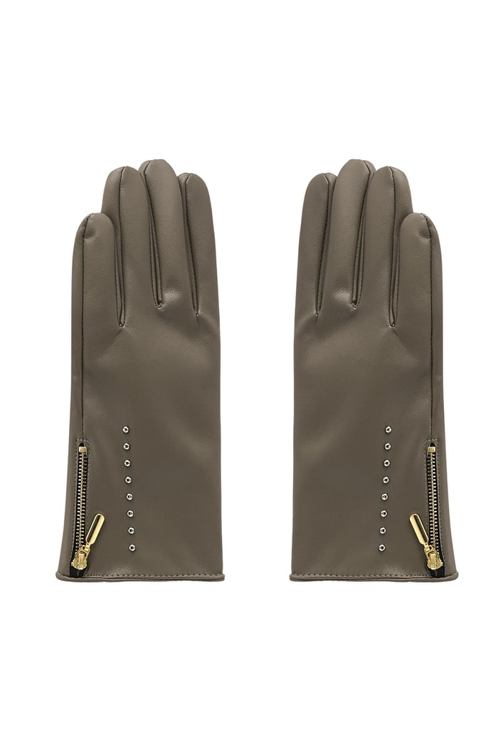 PU gloves with studs and zipper - brown 