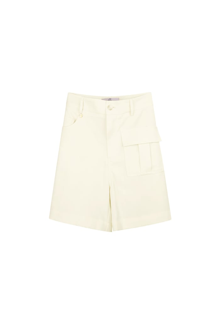 Shorts with pocket - cream  