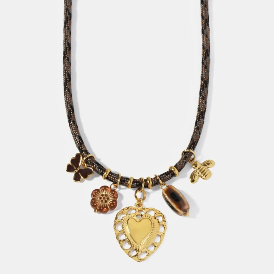 1 Piece Classic Series Retro Heart Stainless Steel  Gold Color  Women's Pendant Necklaces Picture2