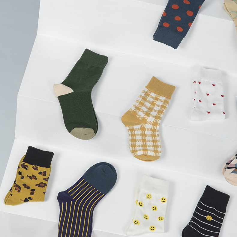 1 Paar bequeme Wadensocken aus Baumwolle mit Punkten und Karomuster Bild4