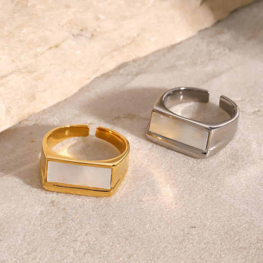 1 Paar Simple Series Klassische geometrische Edelstahl 18 Karat vergoldete Muschel verstellbare Damenringe 