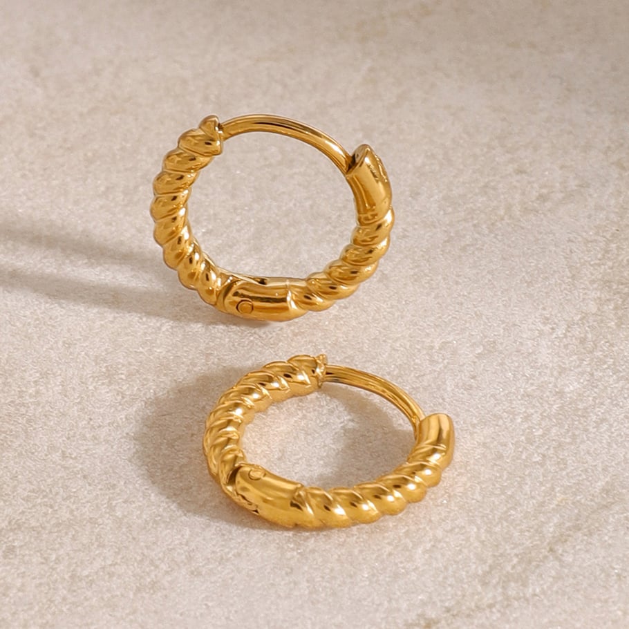 1 Pair Simple Retro Style Twisted Coil Shape Stainless Steel 18K Gold Plated Women's Hoop Earrings 