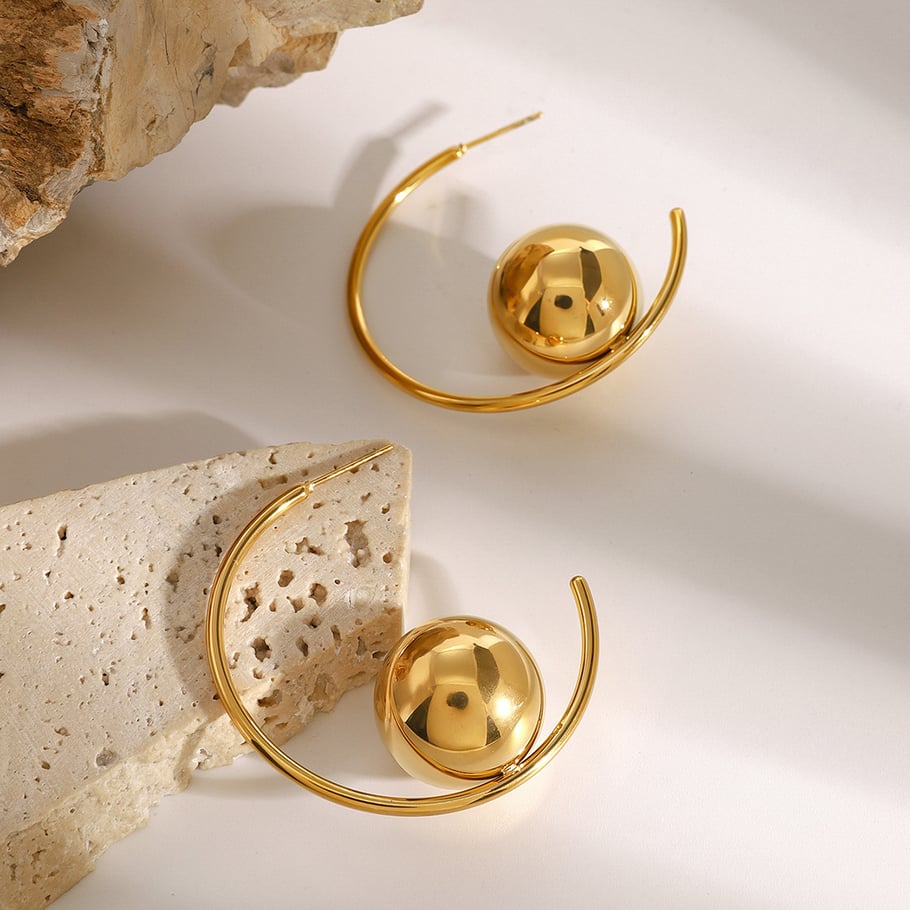 1 Paar Creolen der Simple Series, einfache, einfarbige Creolen aus Edelstahl mit 18 Karat Goldbeschichtung für Damen 