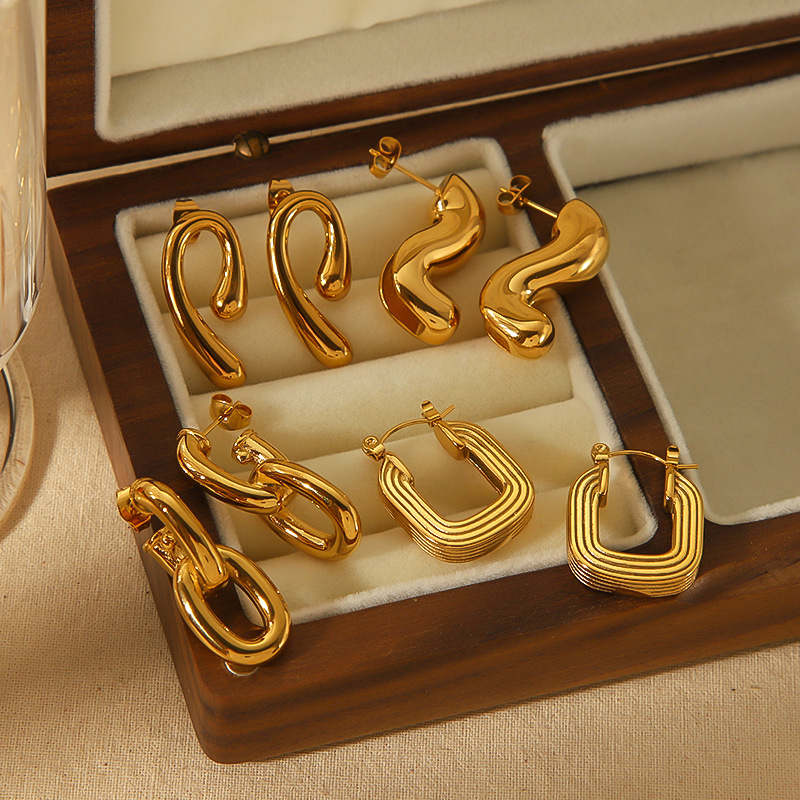 1 Pair Simple Series Simple Geometric 18K Gold Plated Stud Earrings 