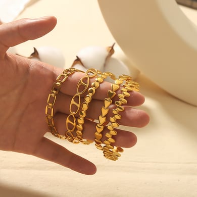 1 piece of fashionable and simple 18k gold-plated stainless steel hollow geometric heart oval open bracelet for women's jewelry for daily wear h5 Picture2