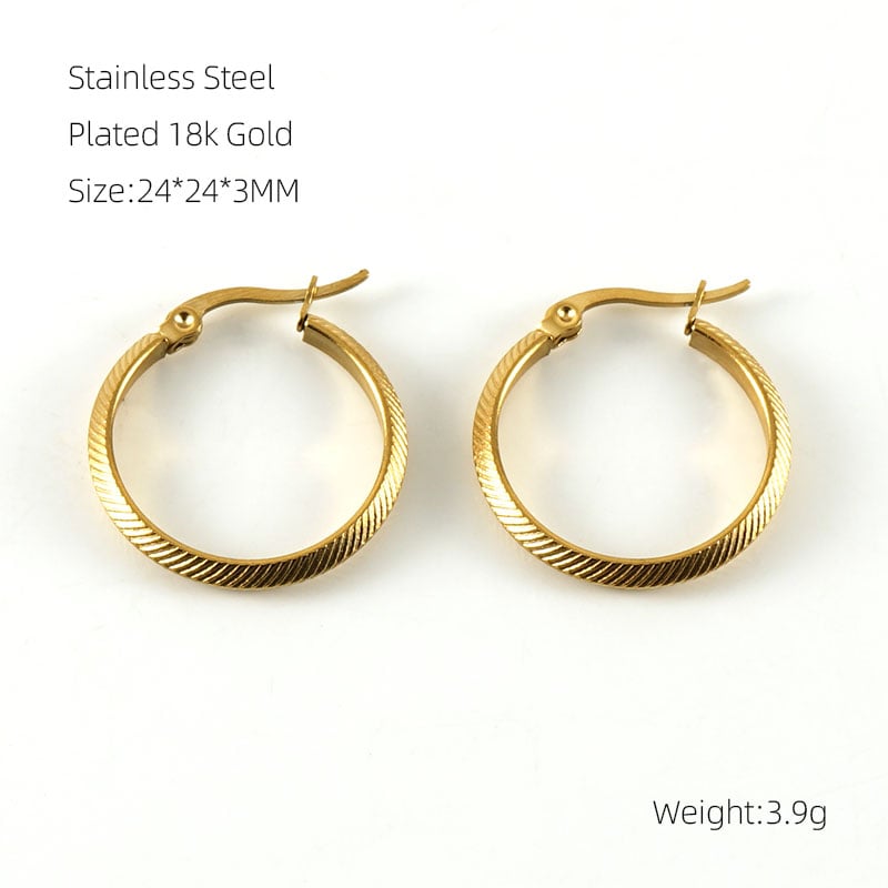 1 Pair Simple Cool Style Striped Ring Shape Stainless Steel 18K Gold Plated Women's Hoop Earrings Picture2