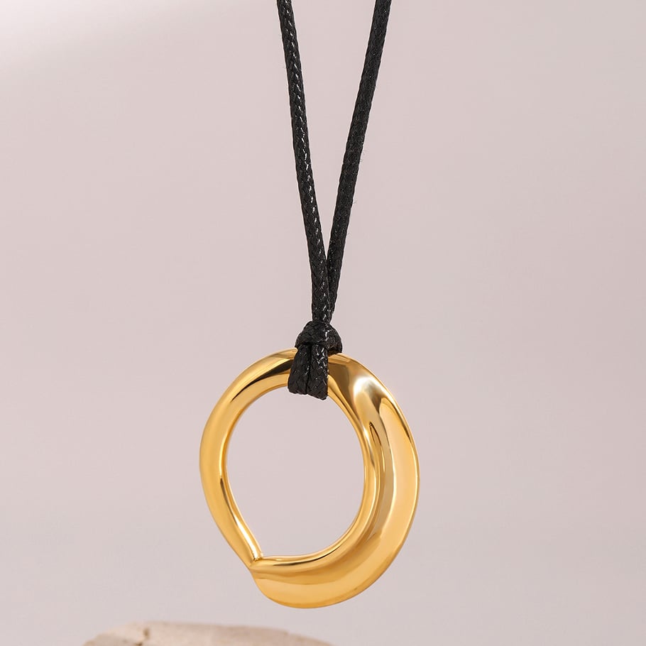 1 Stück Simple Series Casual Geometric Edelstahl 18 Karat vergoldet Damen Anhänger Halsketten 