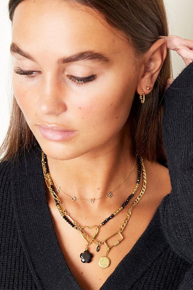 Collar de acero inoxidable con piedras y corazón. h5 
