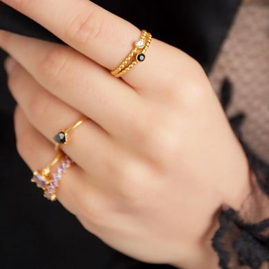 Ring Pearls in a Row h5 