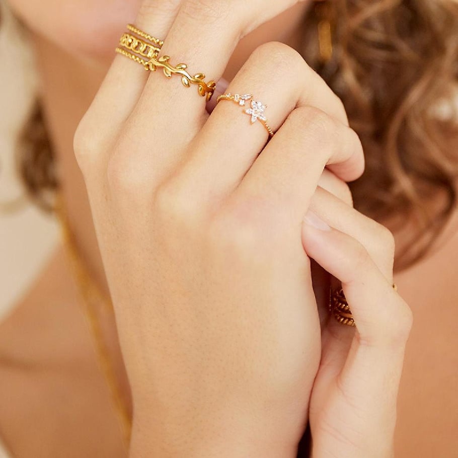 Eleganter Blumenring Gold 