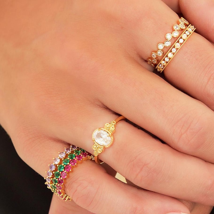 Ring gold &amp; stones 