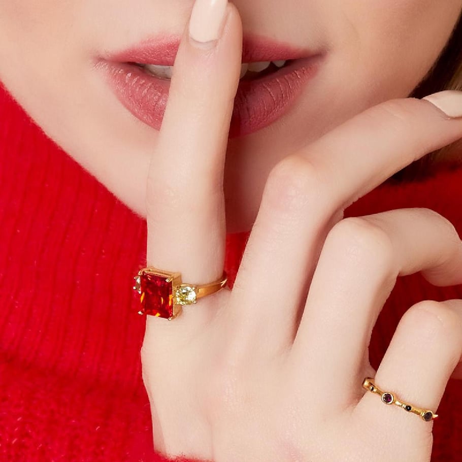 Statement ring with big zircon stone 